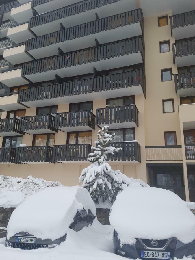 Front De Neige Isola 2000 Apartment Exterior photo